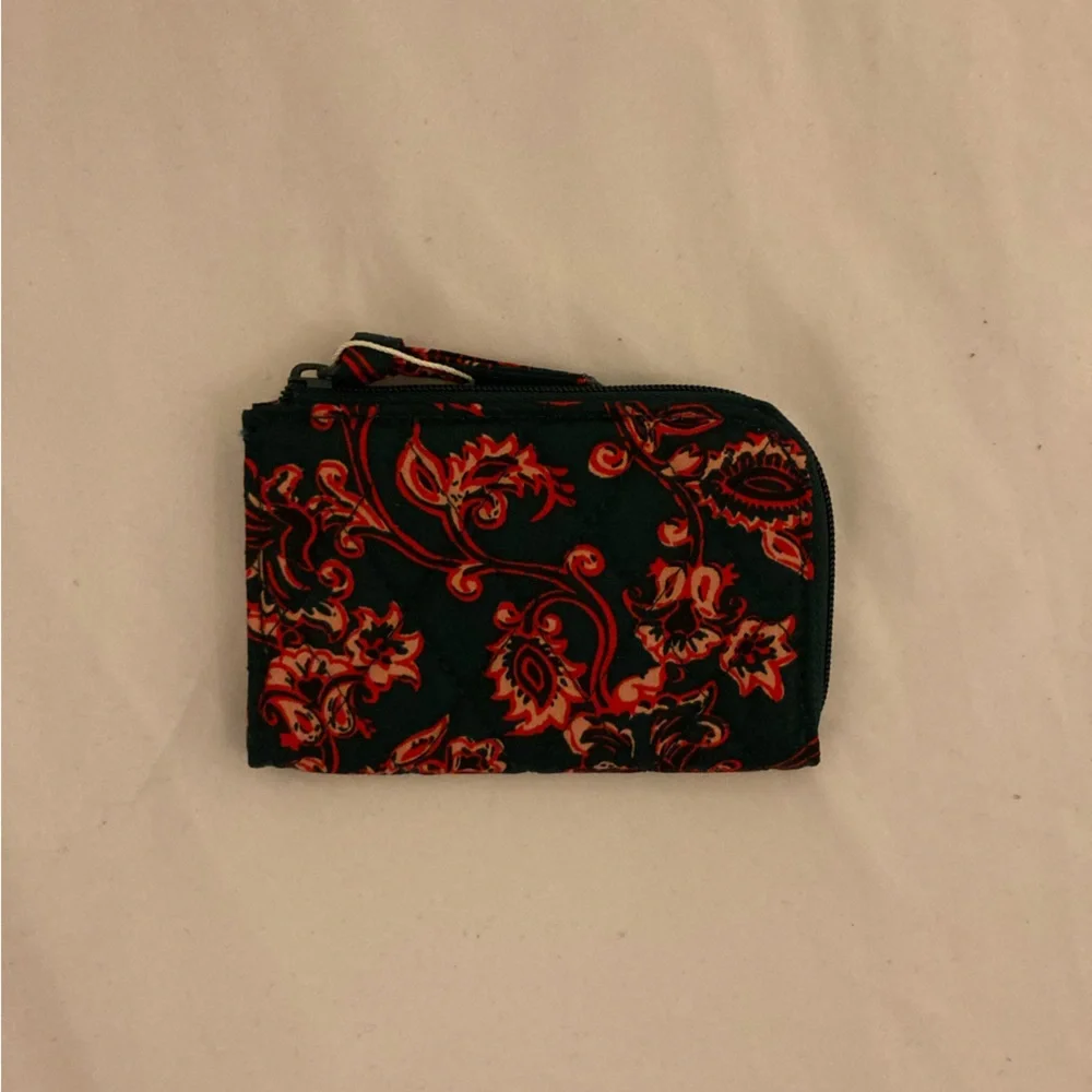Vera Bradley Red Floral Zip Card Pouch - Picture 1 of 4